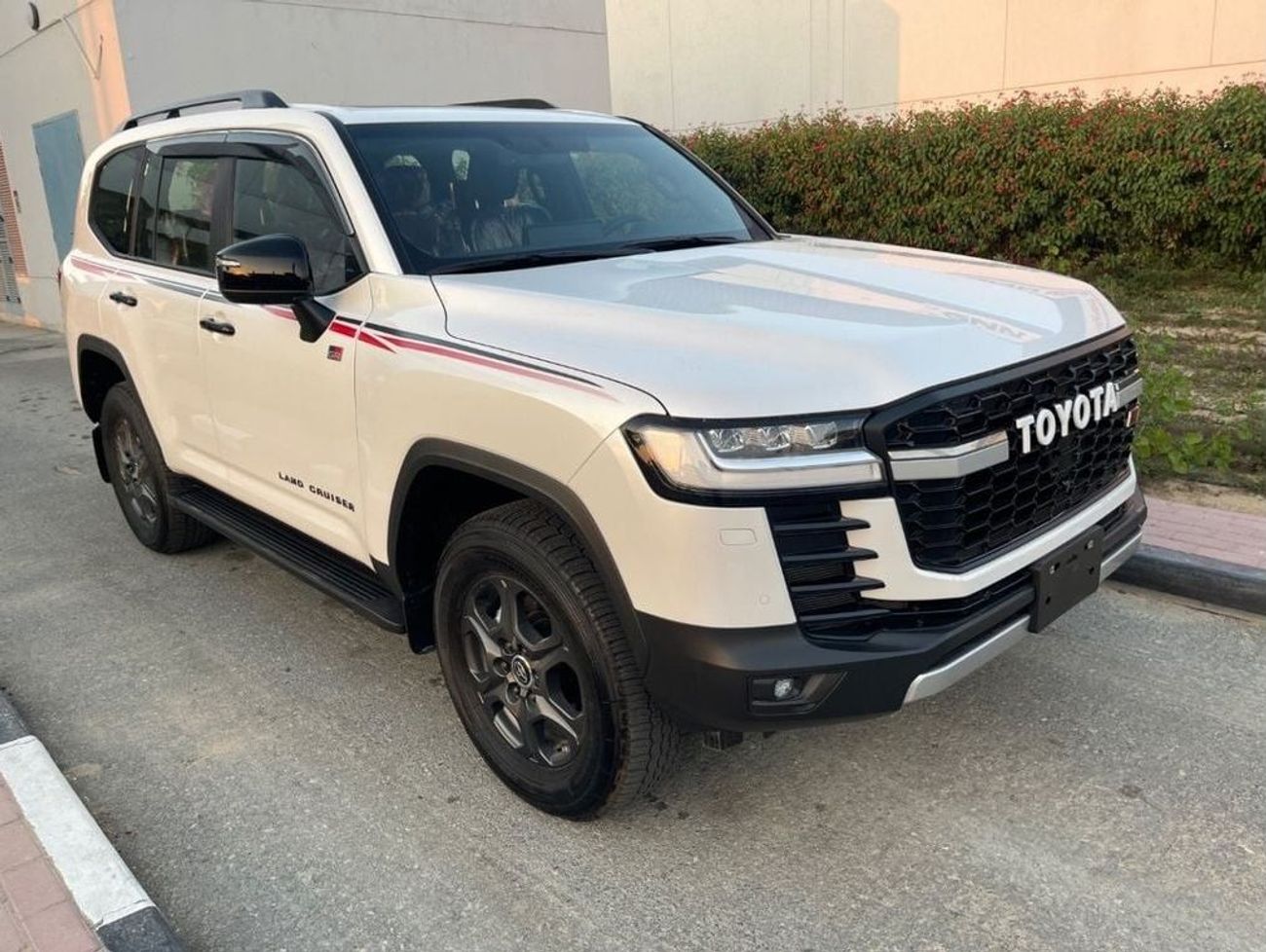 Toyota Land Cruiser GR-S 3.3L