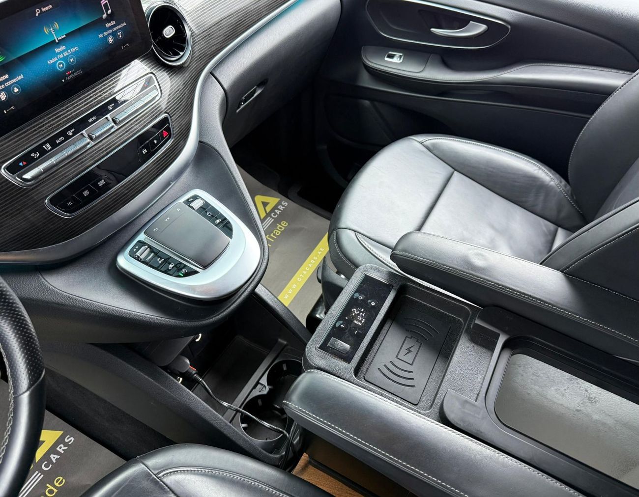 Mercedes-Benz V 250 Std 2.1L 2021 Mercedes-Benz V250,1 Year Unlimited KM  Warranty, Full Service History, GCC