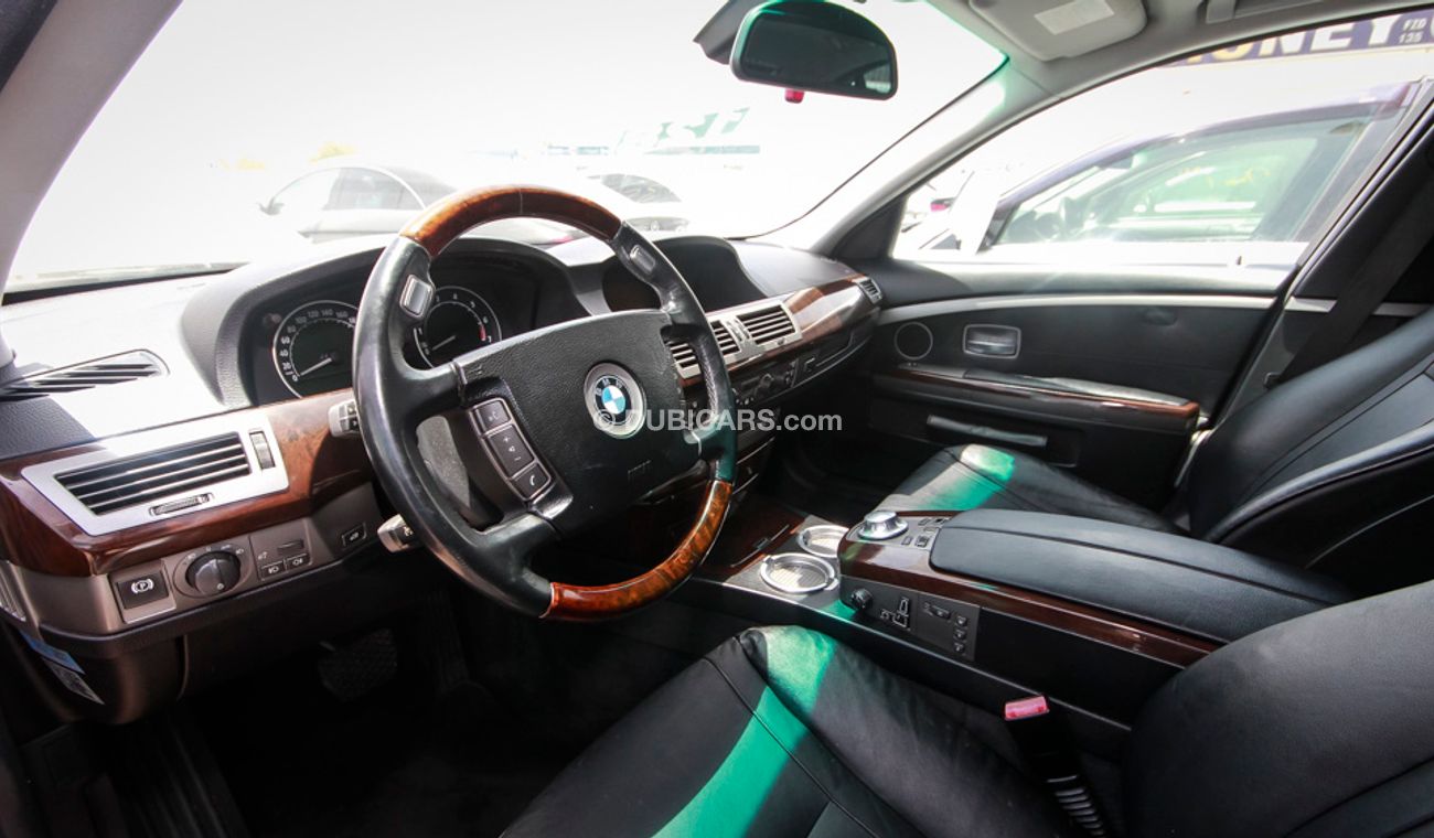 بي أم دبليو 735 i