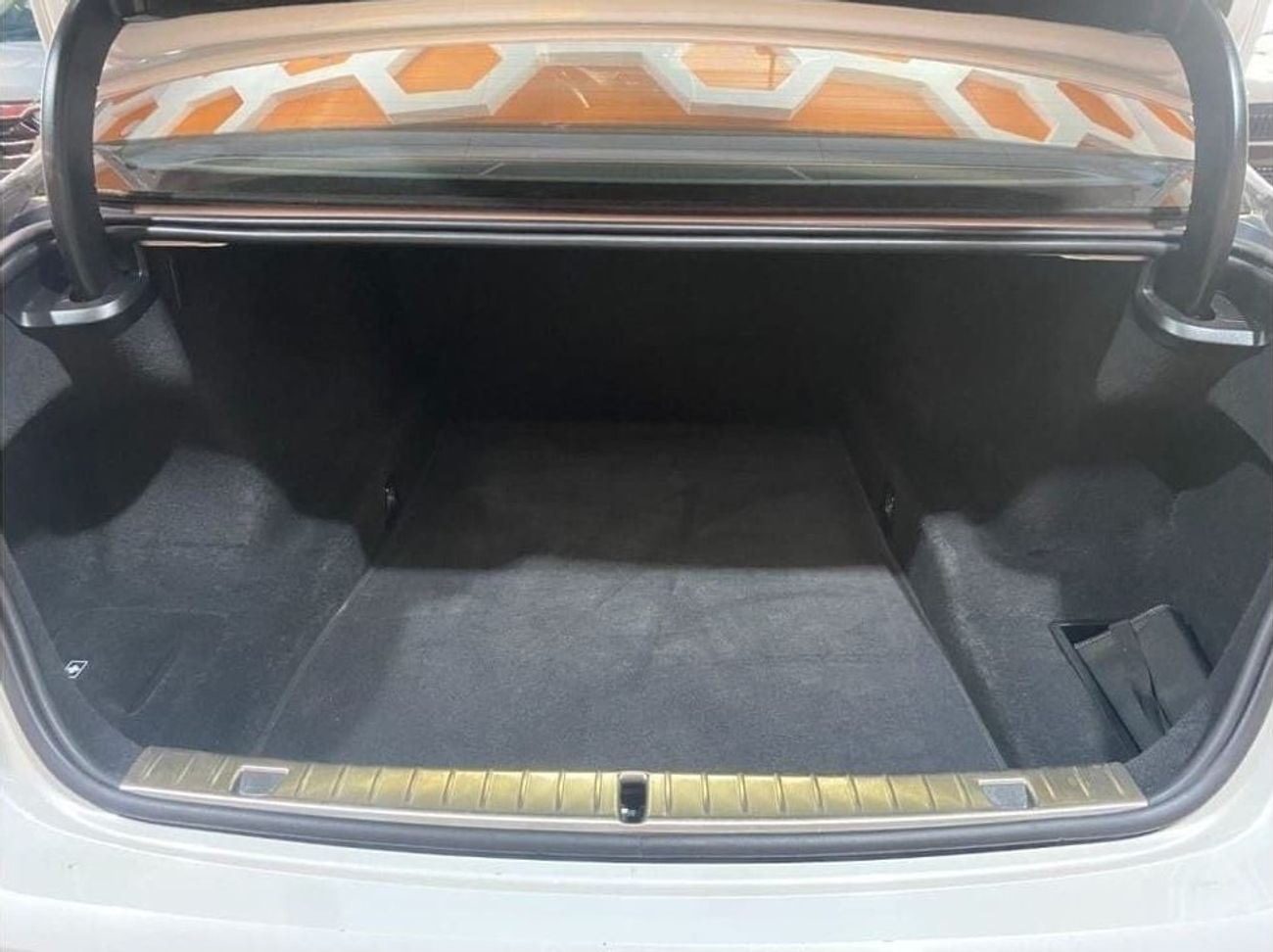 بي أم دبليو 730Li بيور اكسيلنس 3,833 درهم إماراتي @ 0% DP |  بي ام دبليو الفئة السابعة | 730 لي | 2022 | 2.0 لتر | دول