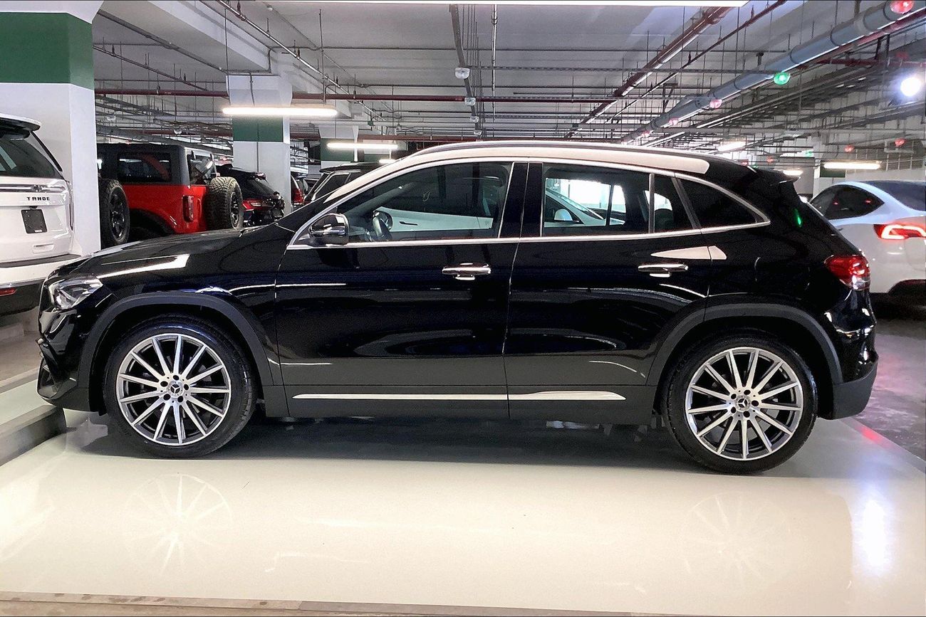 Mercedes-Benz GLA 200 Premium | Guaranteed Warranty | 0 Down Payment