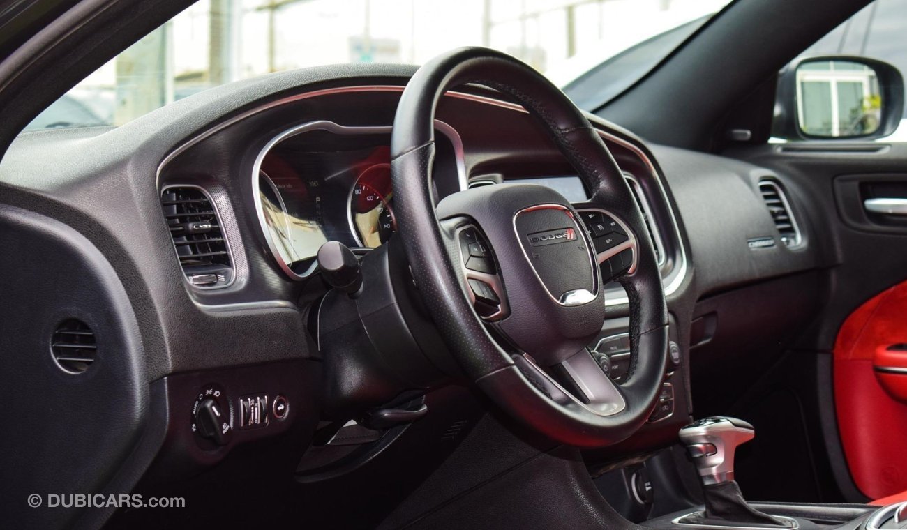 Dodge Charger R/T 5.7 HEMI