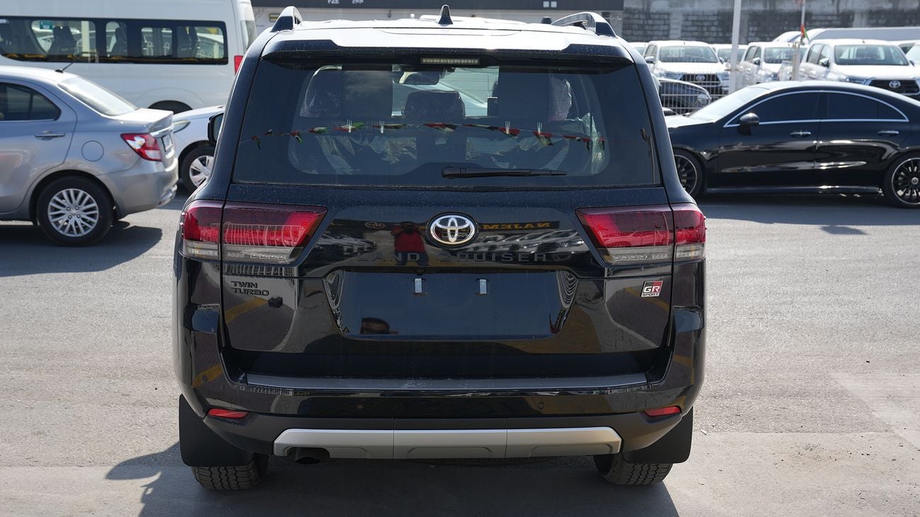 تويوتا لاند كروزر GR Sport