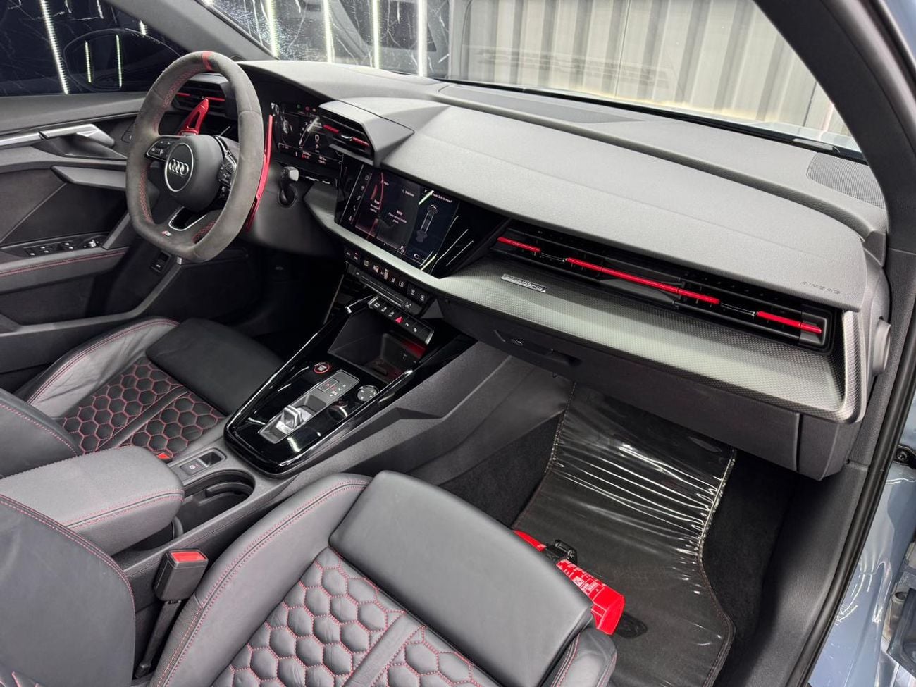 Audi RS3 quattro 2.5L Sedan