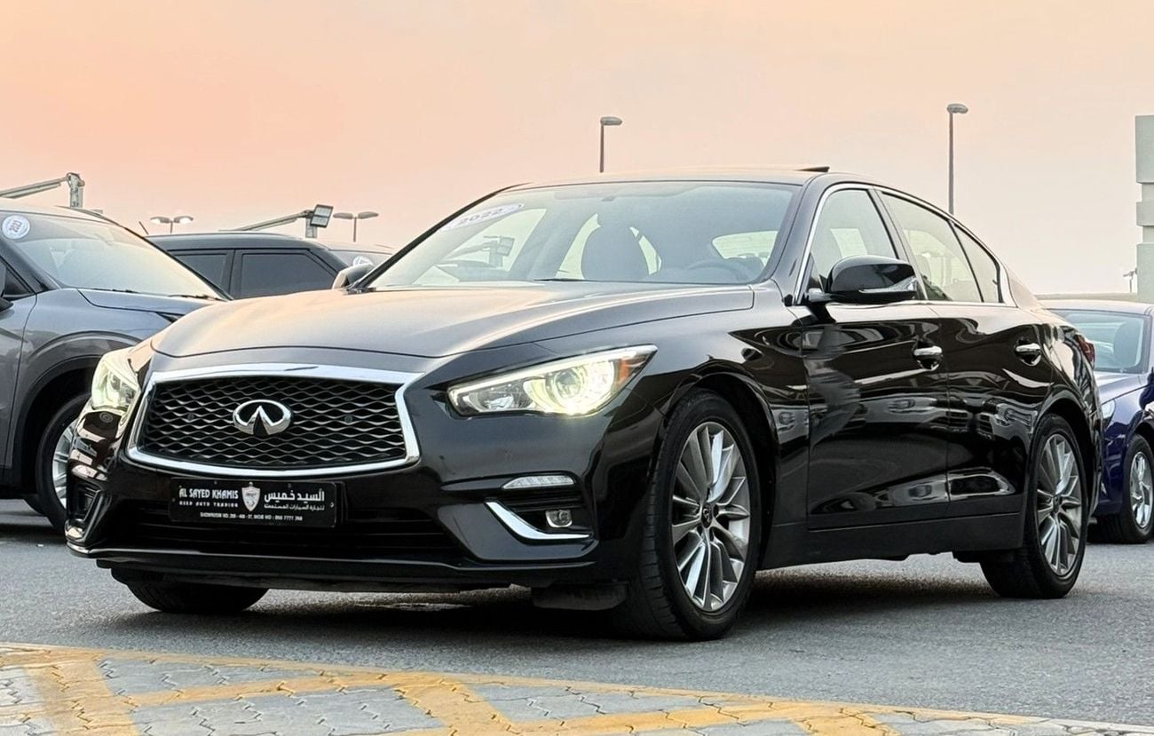 إنفينيتي Q50 LUXE خالية من الحوادث - خليجية - 3.0 تيربو - كاملة المواصفات - بحالة ممتازة من الداخل والخارج