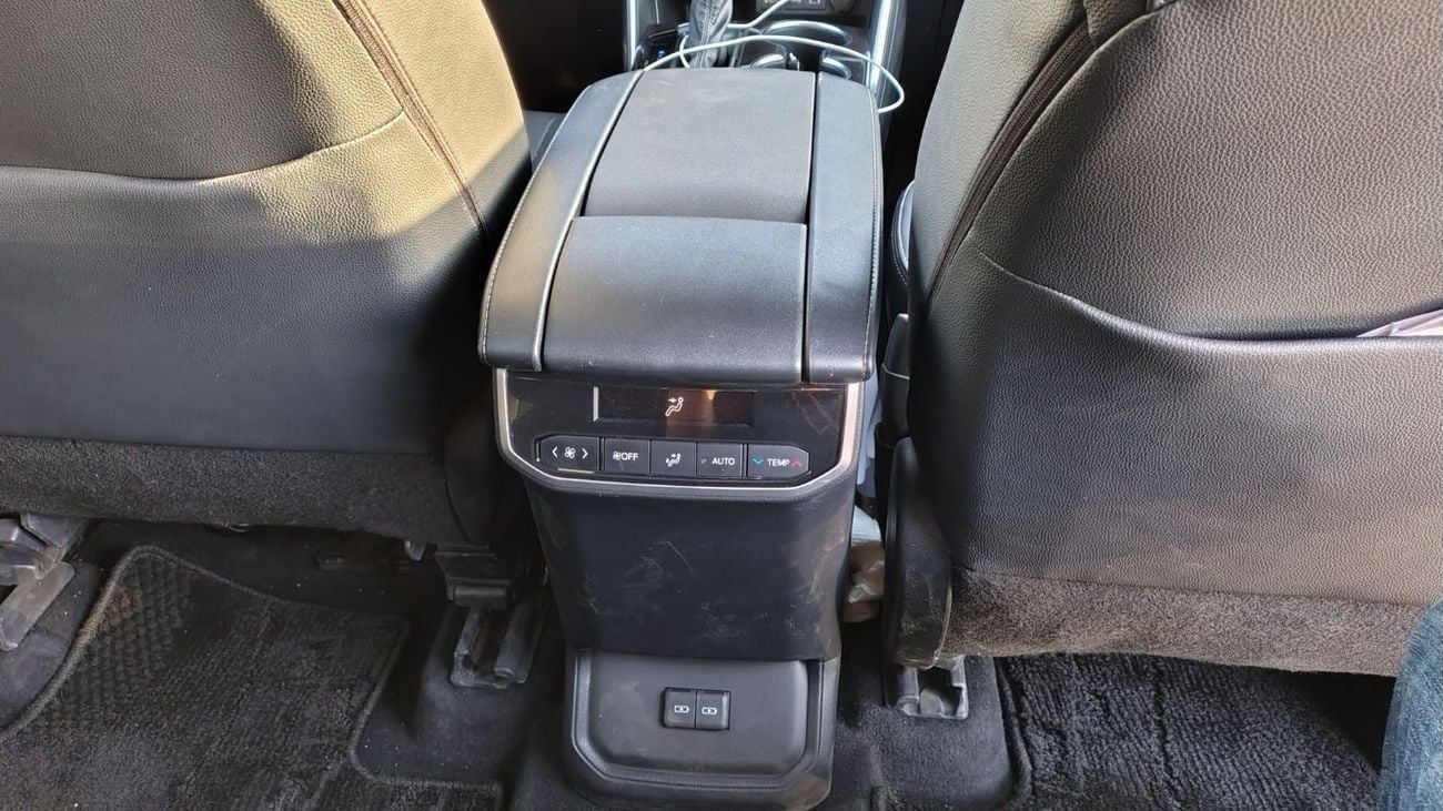 Toyota Highlander Limited 2.5L AWD