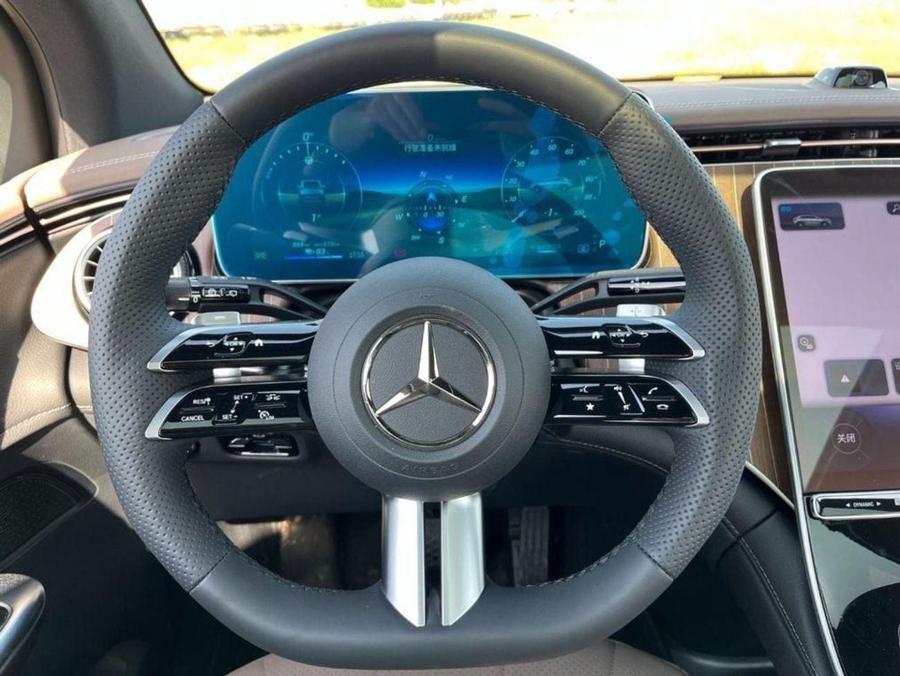 مرسيدس بنز EQE 500 SUV MERCEDES_EQE500_4MATIC_2024_FULL_OPTIONS_600KM