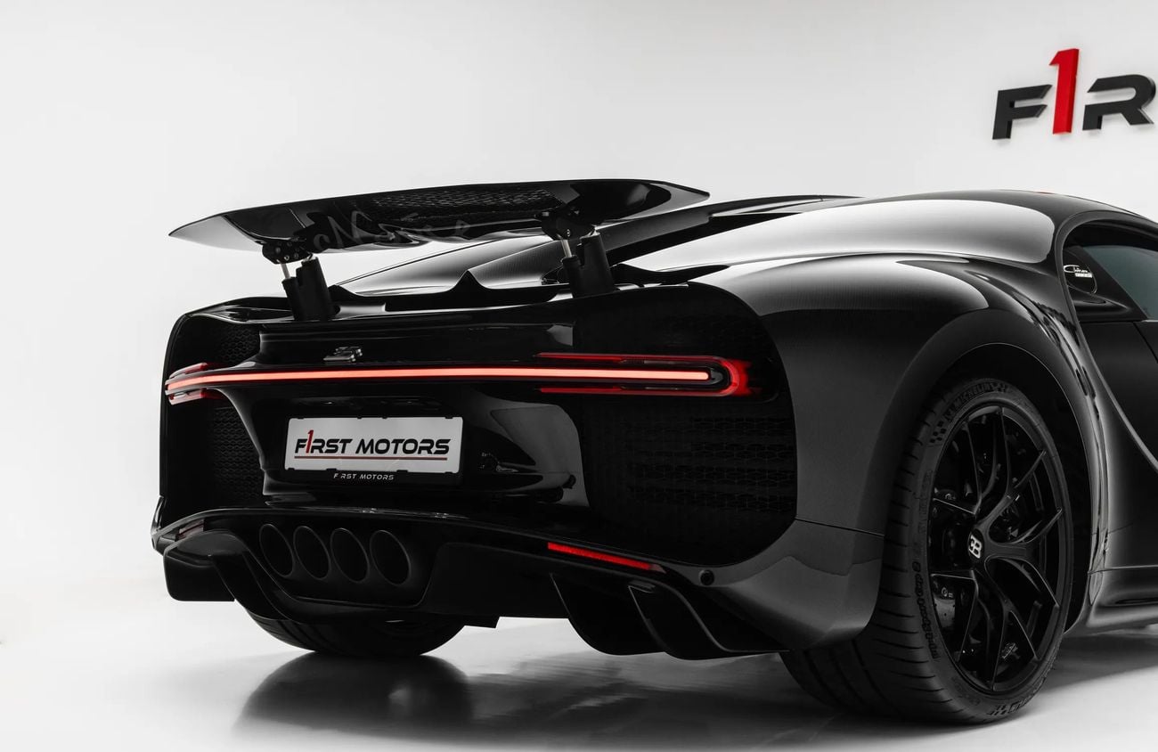 بوغاتي شيرون SPORT 8.0L W16 Quad-Turbocharged Engine