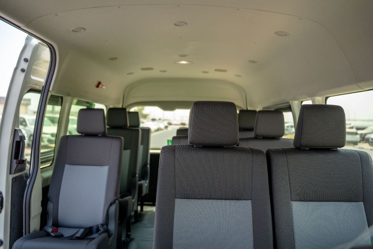 Toyota Hiace DLS - STANDARD ROOF High Roof Commuter 2.8L M/T