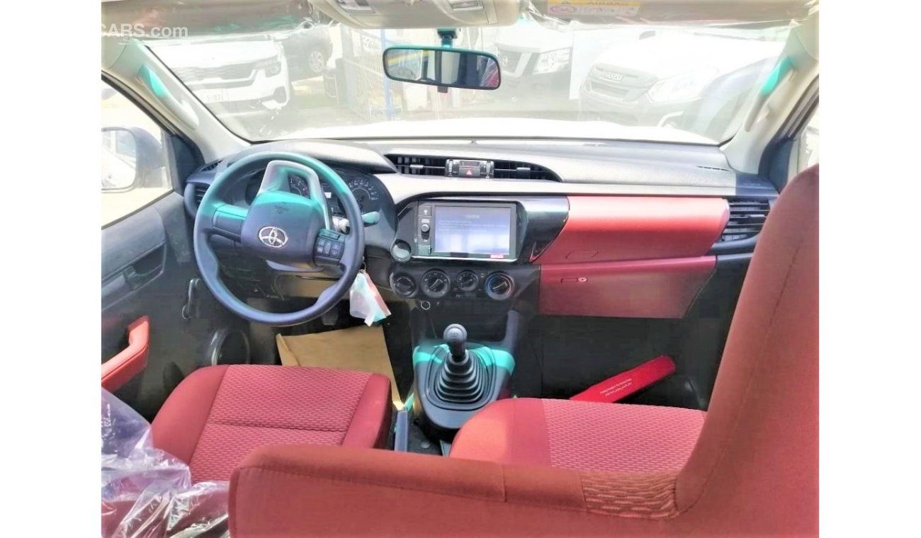 Toyota Hilux petrol  4x4  manual gear