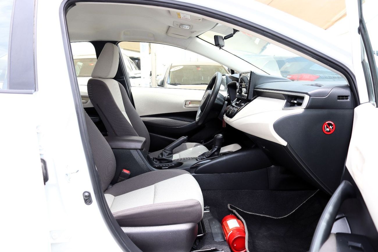 تويوتا كورولا XLI خالية من الحوادث  - خليجي - صبغة وكالة - مكينة 1600 سي سي - انتاج شهر 8 - 2021 -بحالة الوكالة من