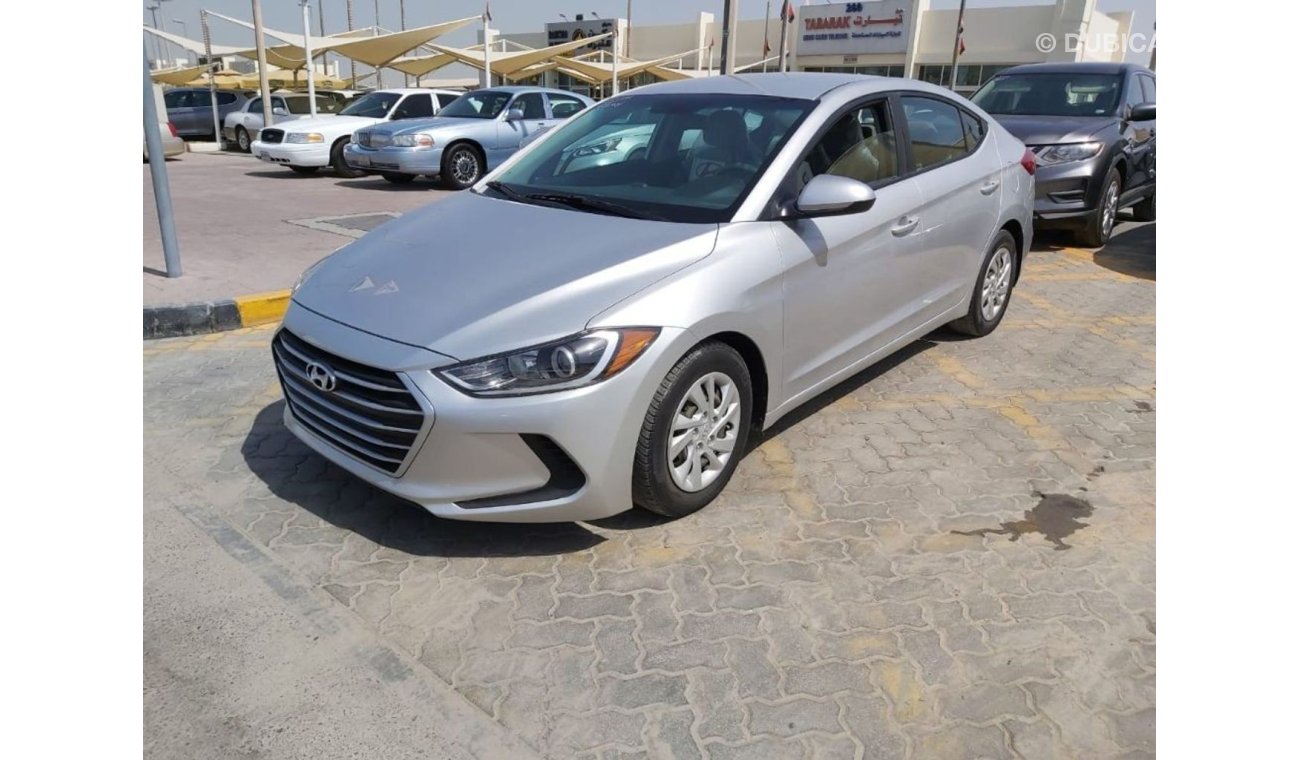 Hyundai Elantra SE