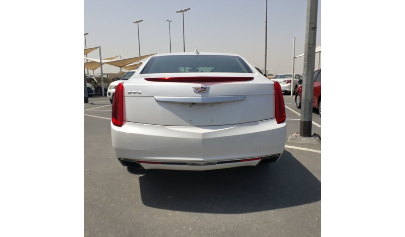 Cadillac XTS