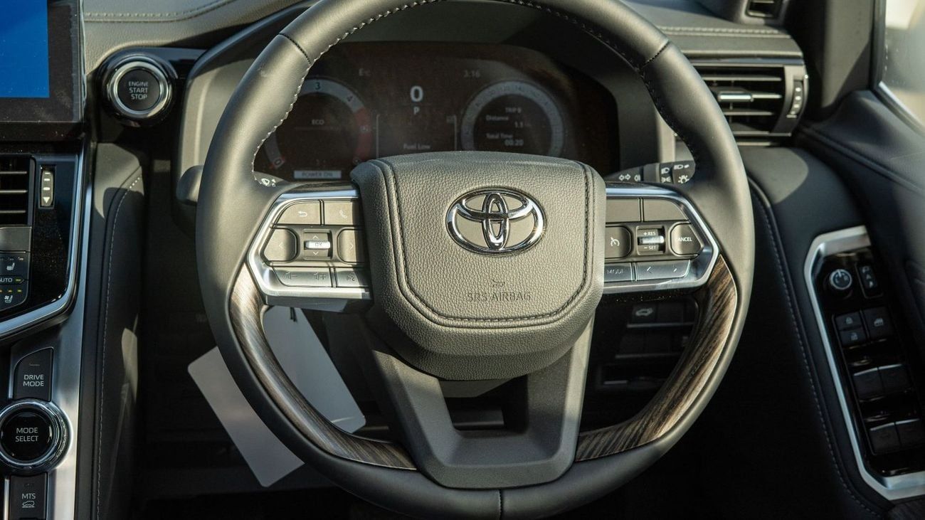 تويوتا لاند كروزر VX-R 3.3L V6 Twin-Turbo Diesel (3346 cc). Four Wheel Drive. 7 Seats. 5 Door