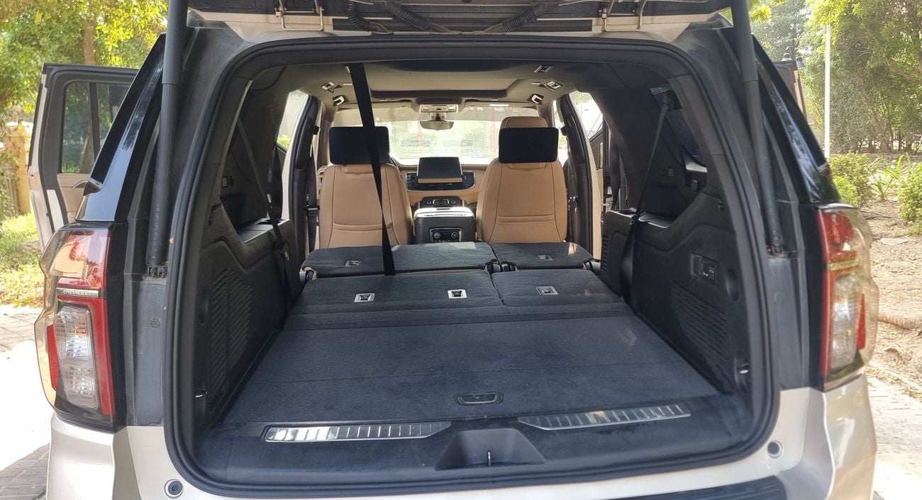 Chevrolet Suburban Premier 5.3L 4WD (8 Seater)