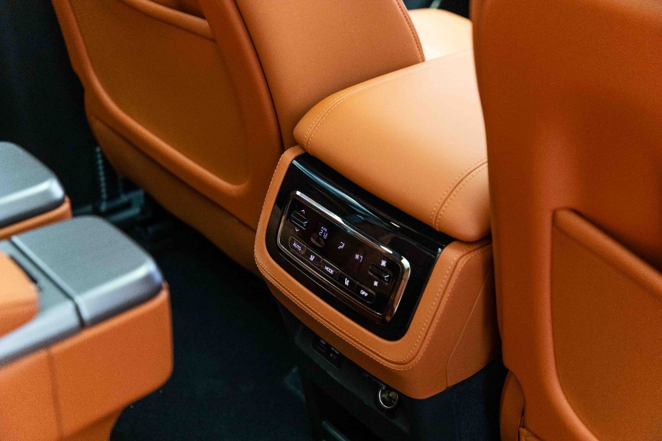 ROX 01 1.5L - Plug-in Hybrid - White Inside Orange | Export Only