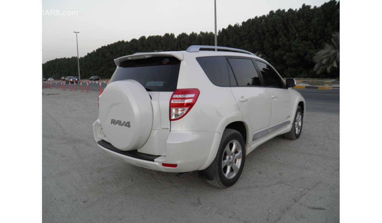 Toyota RAV4 2012 GCC sunroof