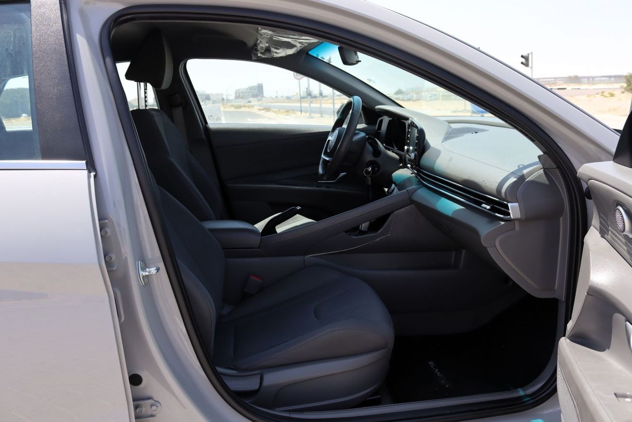 Hyundai Elantra Smart 1.6L