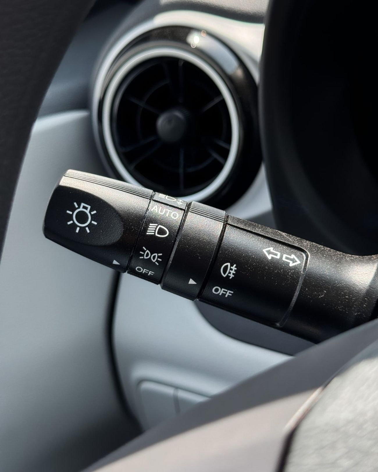 هيونداي جراند i10 GRAND I10 (HATCHBACK ) 1.2L BLACK COLOR - 2026 MODEL