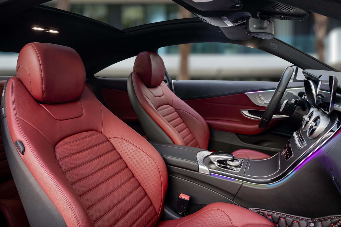 مرسيدس بنز C 200 C200 Coupe | 3,330 P.M | 0% Downpayment | Excellent Condition!