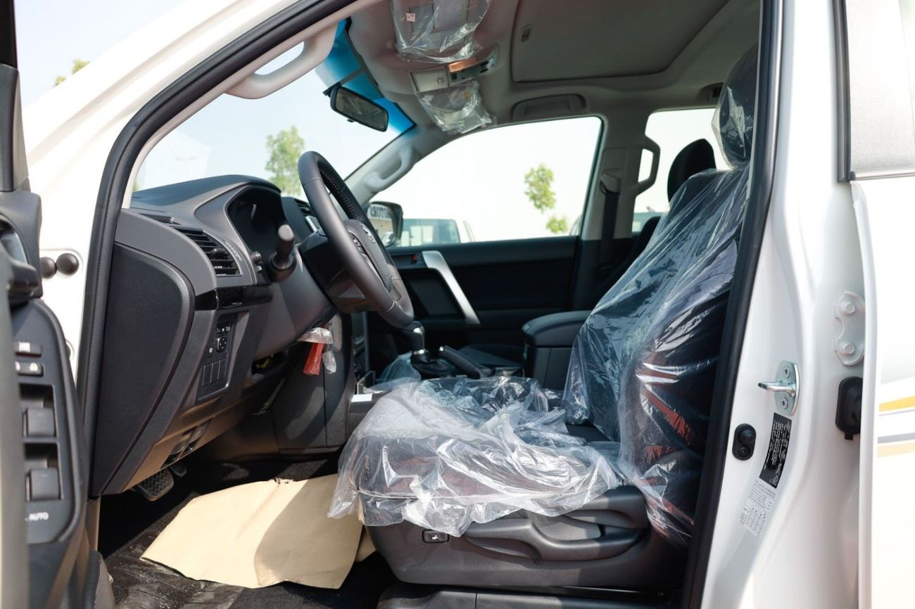 تويوتا برادو TOYOTA PRADO 2.7 TXL WHITE 2023