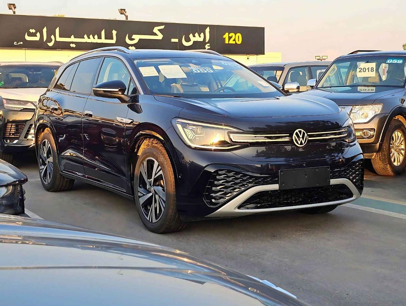 فولكس واجن ID.6 CROZZ PRO / 360* CAMERA / HEAD UP DISPLAY / CODE # 68095