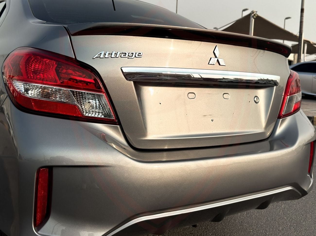 ميتسوبيشي اتراج GLX HIGHLINE Free Accident Excellent Condition