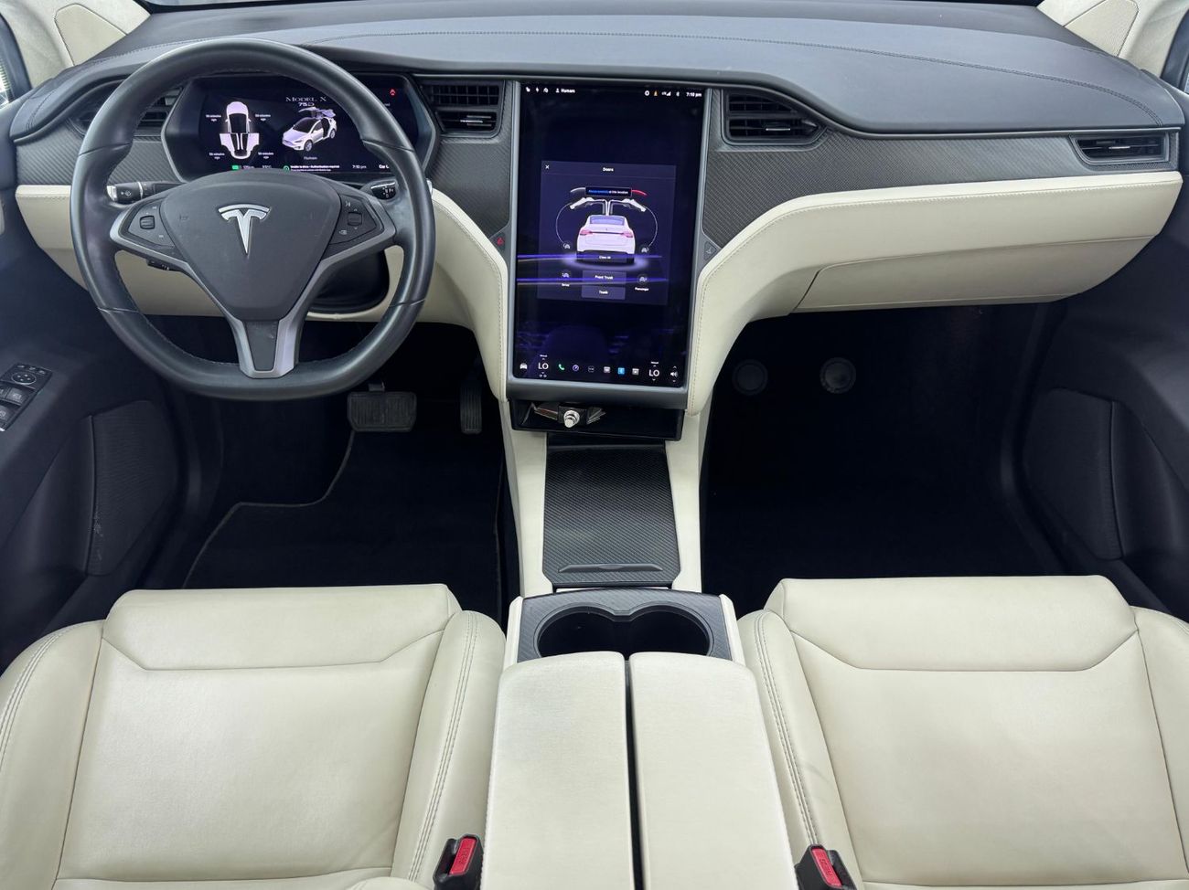 تسلا موديل اكس 2018 Tesla Model X 75D, Full Service History, Carbon Fiber Package, Falcon Wing, GCC