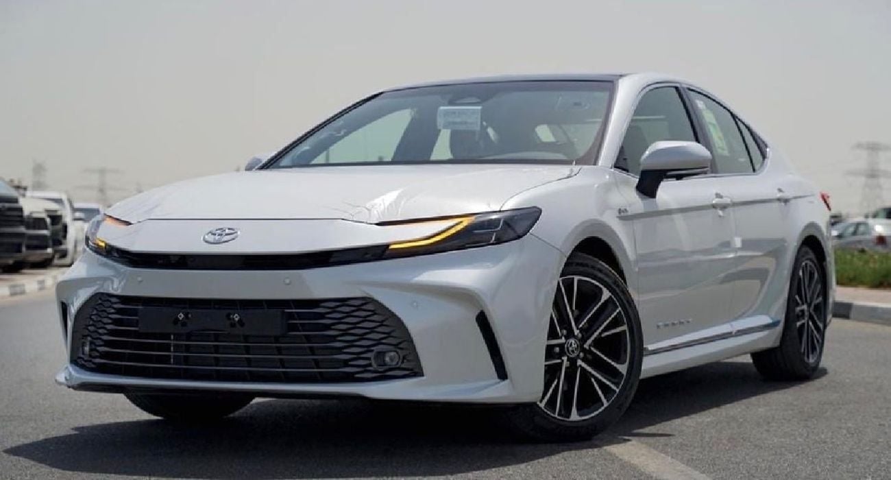 Toyota Camry LUMIERE HEV