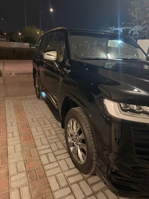 تويوتا لاند كروزر VXR