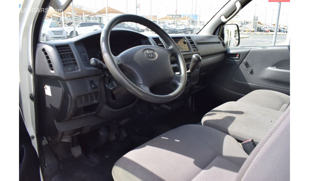 تويوتا هاياس Toyota Hiace Delivery van,Model:2014. Free of accident with Low mileage