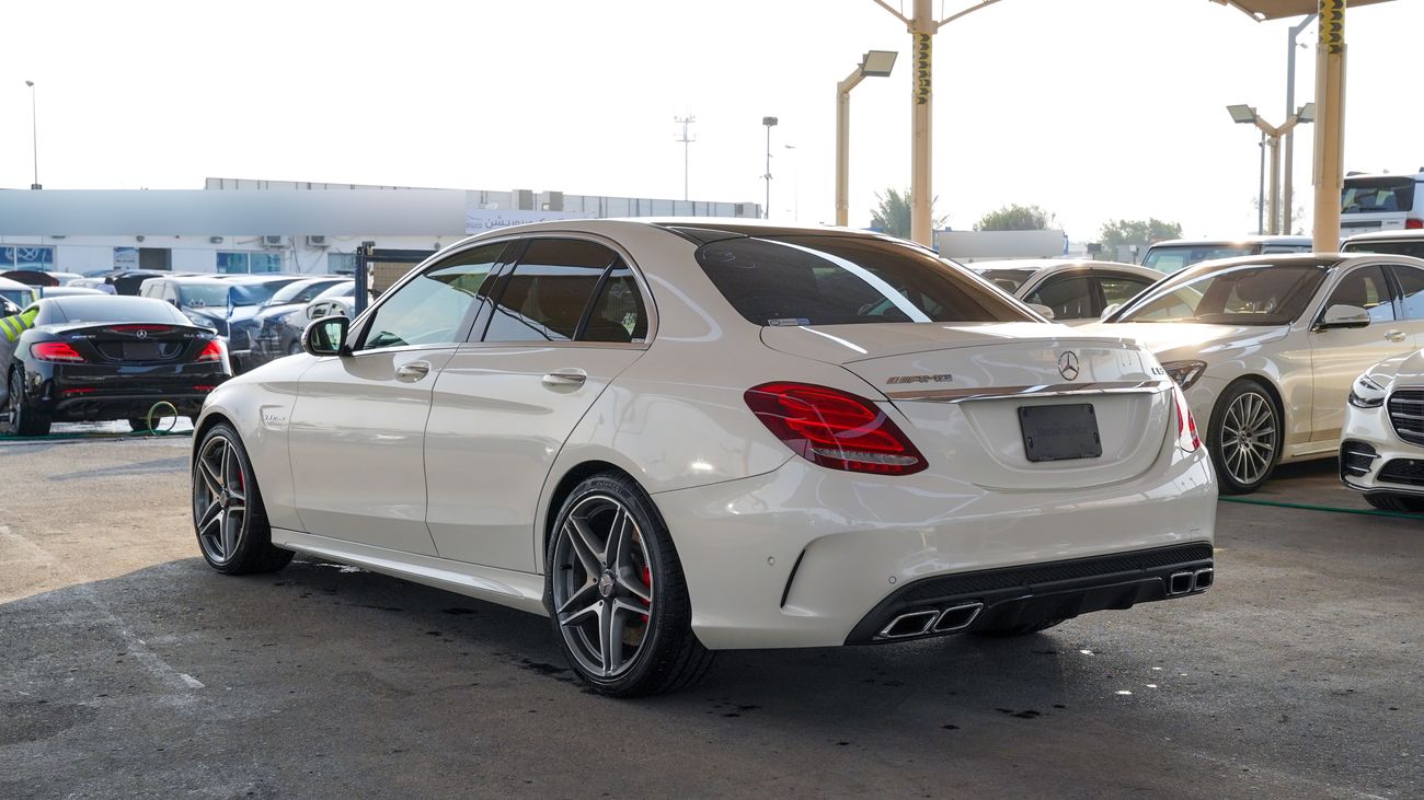 Mercedes-Benz C 63 AMG