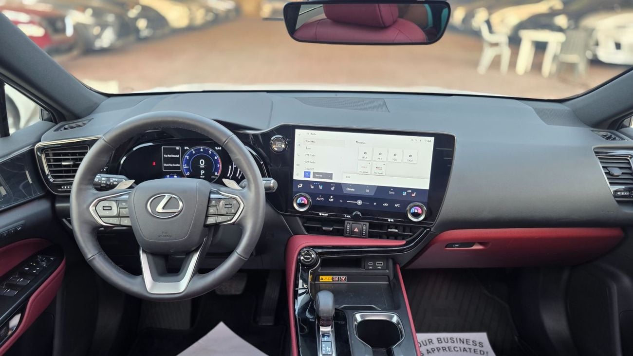 Lexus NX350 PREMIUM (NON GCC)