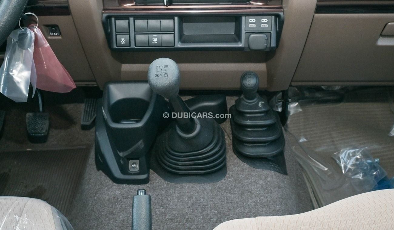 Toyota Land Cruiser 70 LC76 Hardtop 4.0L Petrol V6 5Doors, M/T 2025