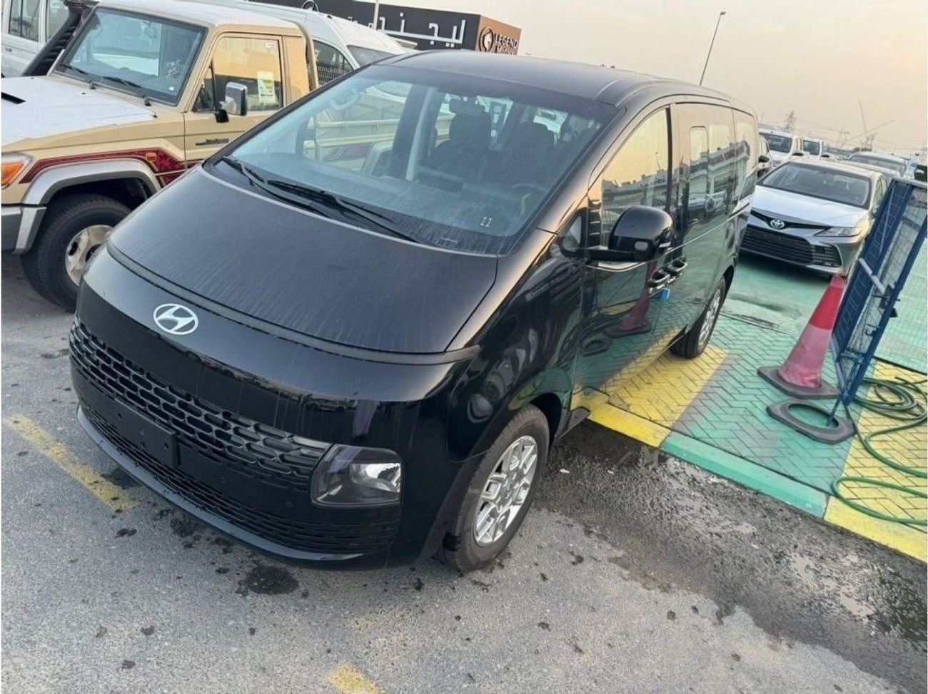 هيونداي ستاريا 3.5L PETROL, AUTOMATIC 2025