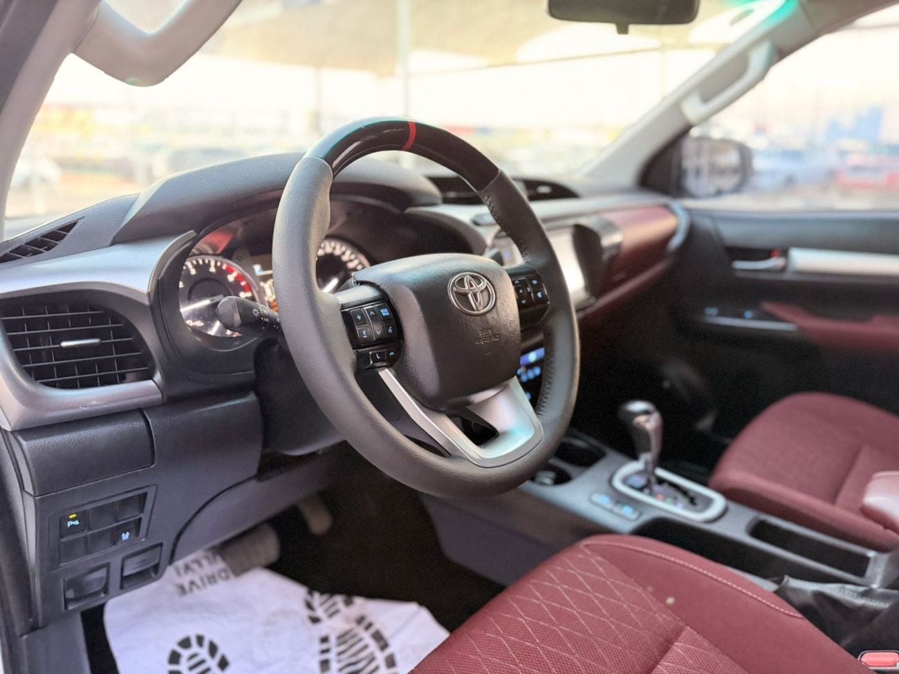 تويوتا هيلوكس S GLX 2.4L AWD A/T