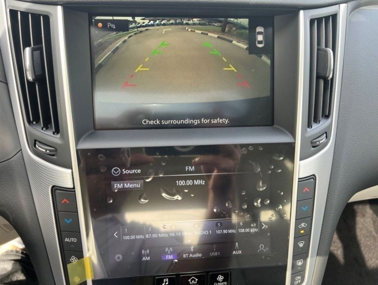 Infiniti Q50 Luxe 3.0L