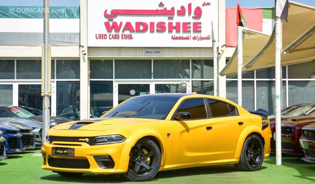 دودج تشارجر Dodge Charger R/T V8 5.7L 2018/ SRT Wide Body/ Cool Seats/ Leather Interior/ Very Good Condition