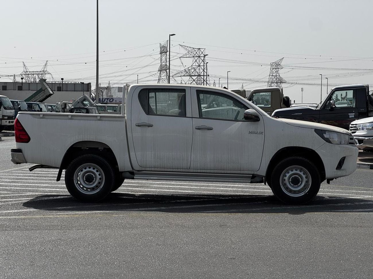 تويوتا هيلوكس 2026 TOYOTA HILUX 2.7L PETROL AUTOMATIC GCC SPEC