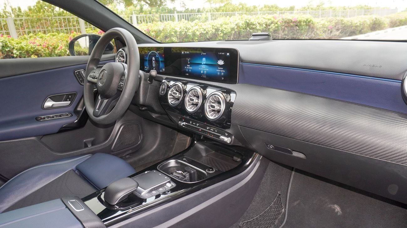 مرسيدس بنز A 220 KOREAN SPECS 2020!! NO PAINT!! NO ACCIDENT! IMMACULATE CONDITION