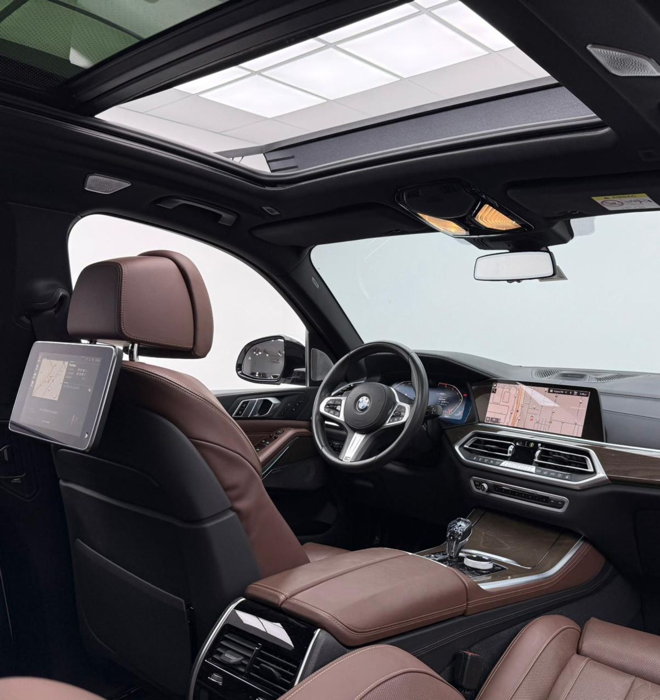 BMW X5M Std 4.4L 2019 BMW X5 M50i ,Warranty ,Agency Service History ,Excellent Condition ,GCC