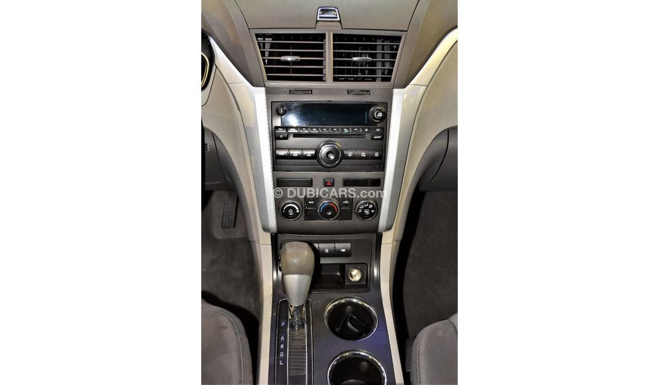 Chevrolet Traverse Amazing Chevrolet Traverse LS 2011 Model!! in Grey Color! GCC Specs