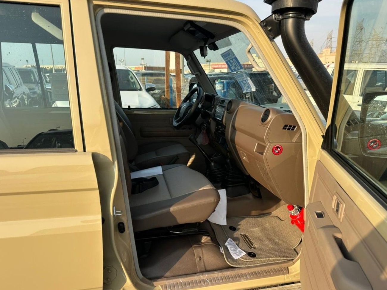 تويوتا لاند كروزر بيك آب Toyota Land Cruiser DC 2.8L DSL. MT 2025 Model Beige GCC