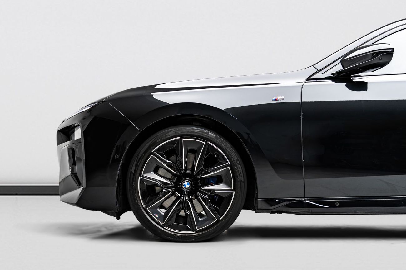 بي أم دبليو 760Li 2024 BMW 760Li, 4.4 V8, 4WD, 536bhp, 8 Speed Automatic