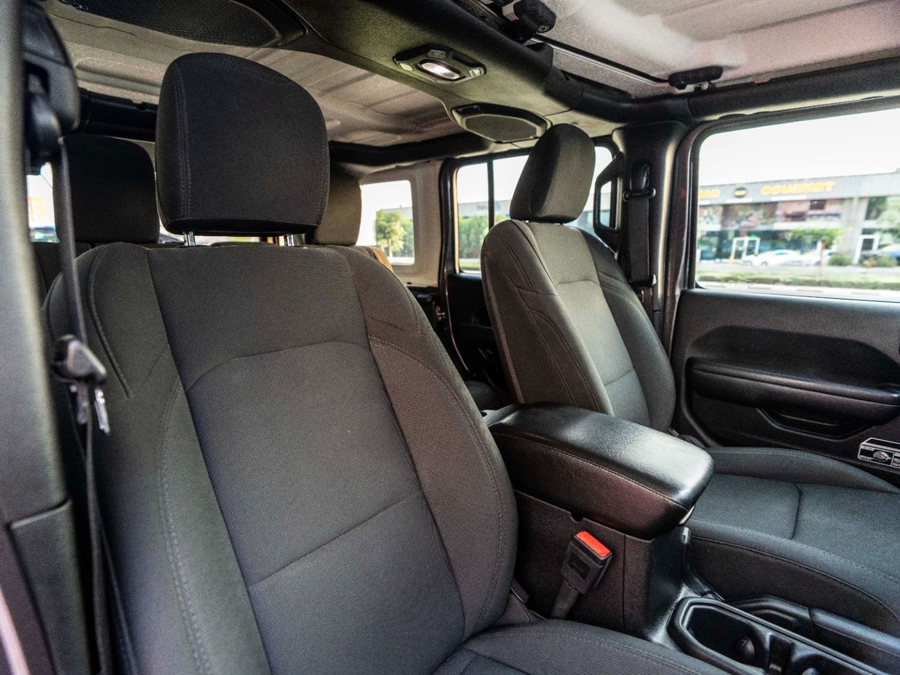 Jeep Wrangler Unlimited Sport 3.6L A/T