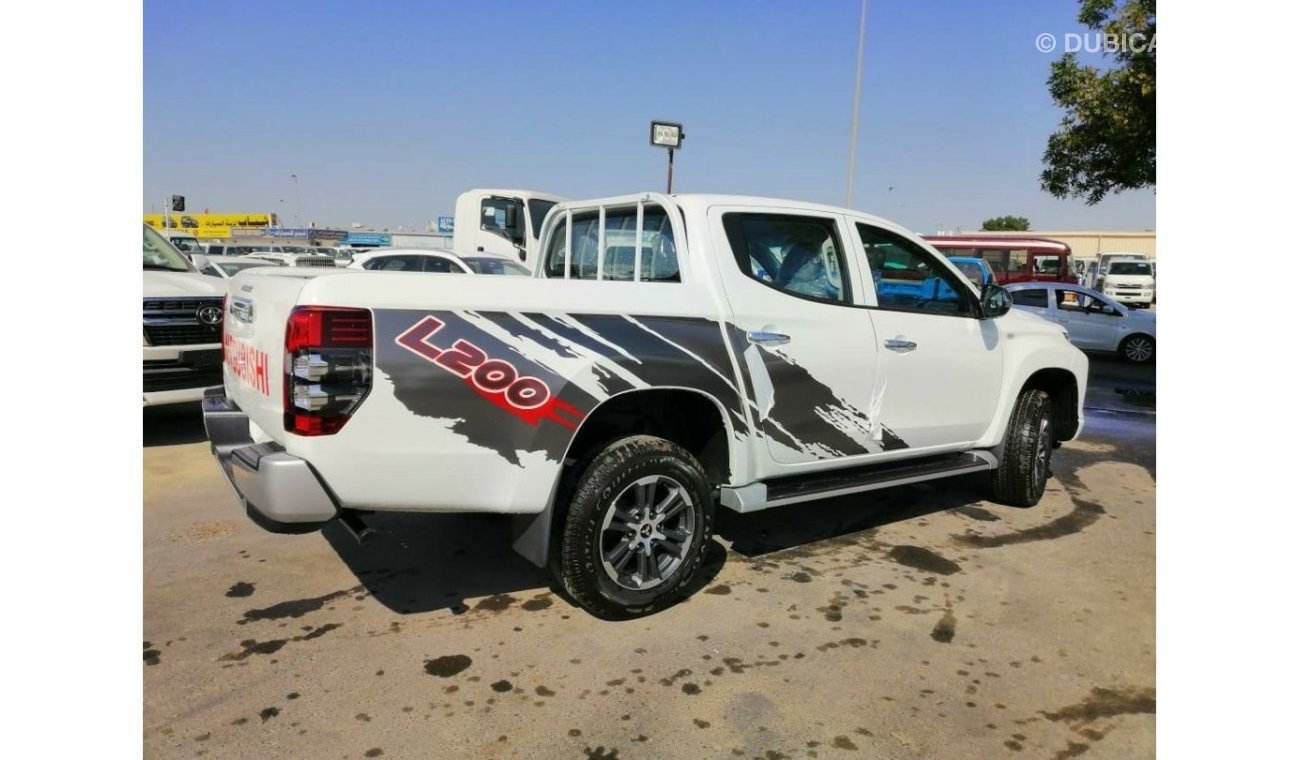 ميتسوبيشي L200 فول ابشن 4x4دعامات كروم