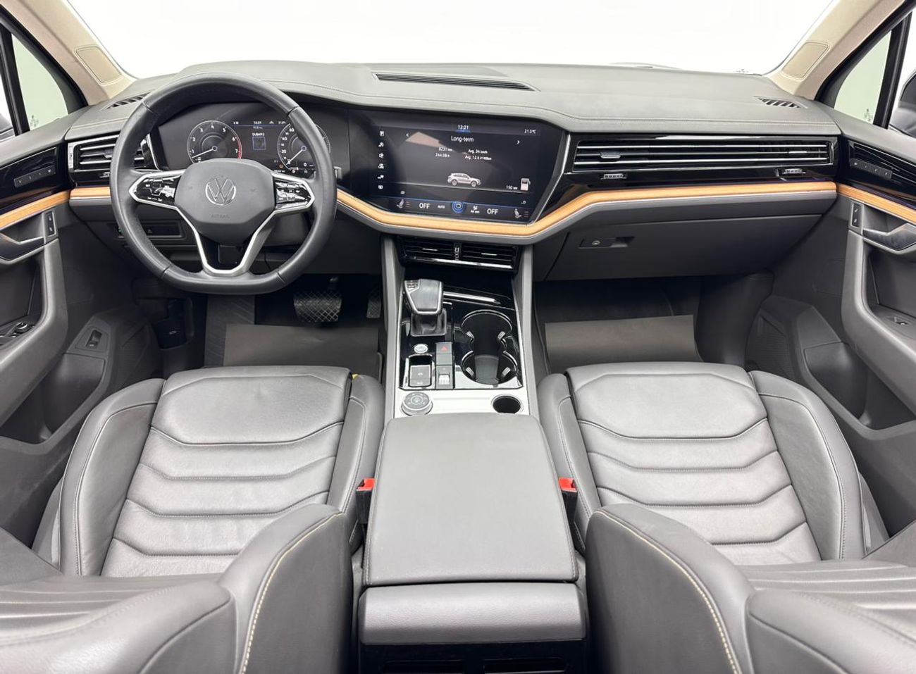 فولكس واجن طوارق 2022 Volkswagen Touareg Atmosphere, Feb/2027 Volkswagen Warranty, Volkswagen Full Service History, G