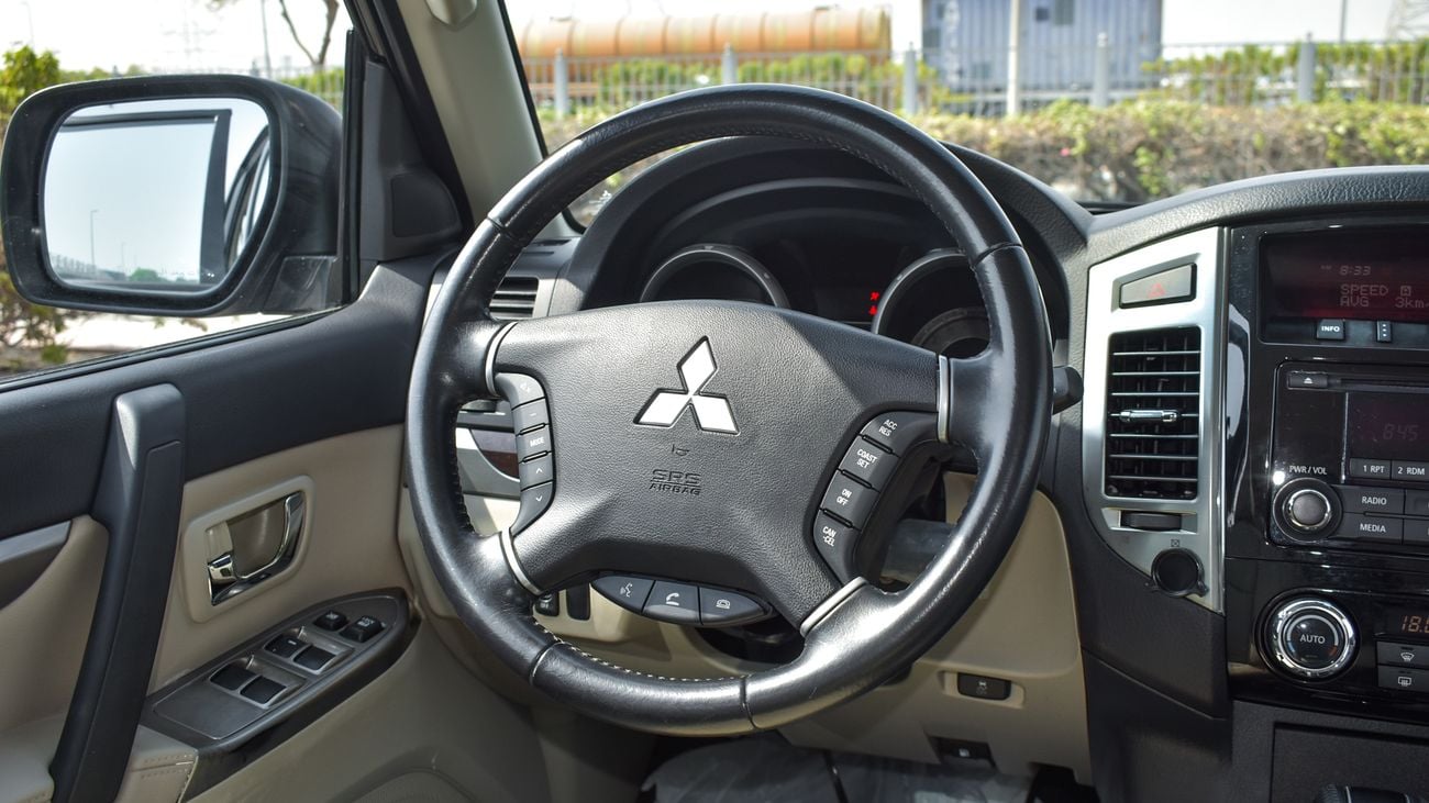 ميتسوبيشي باجيرو GLS V6