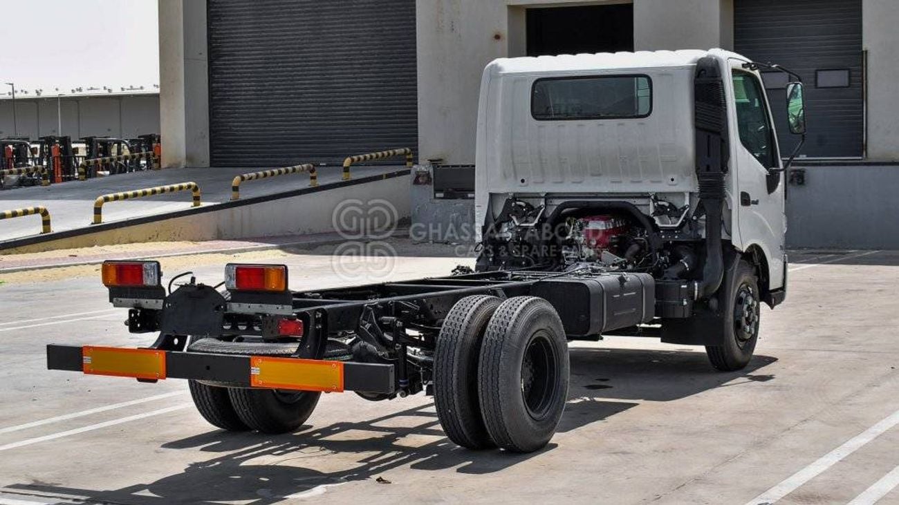 هينو 300 714 Chassis, 4.2 Tons (Approx.), Single cabin with TURBO, ABS and AIR BAG MY23