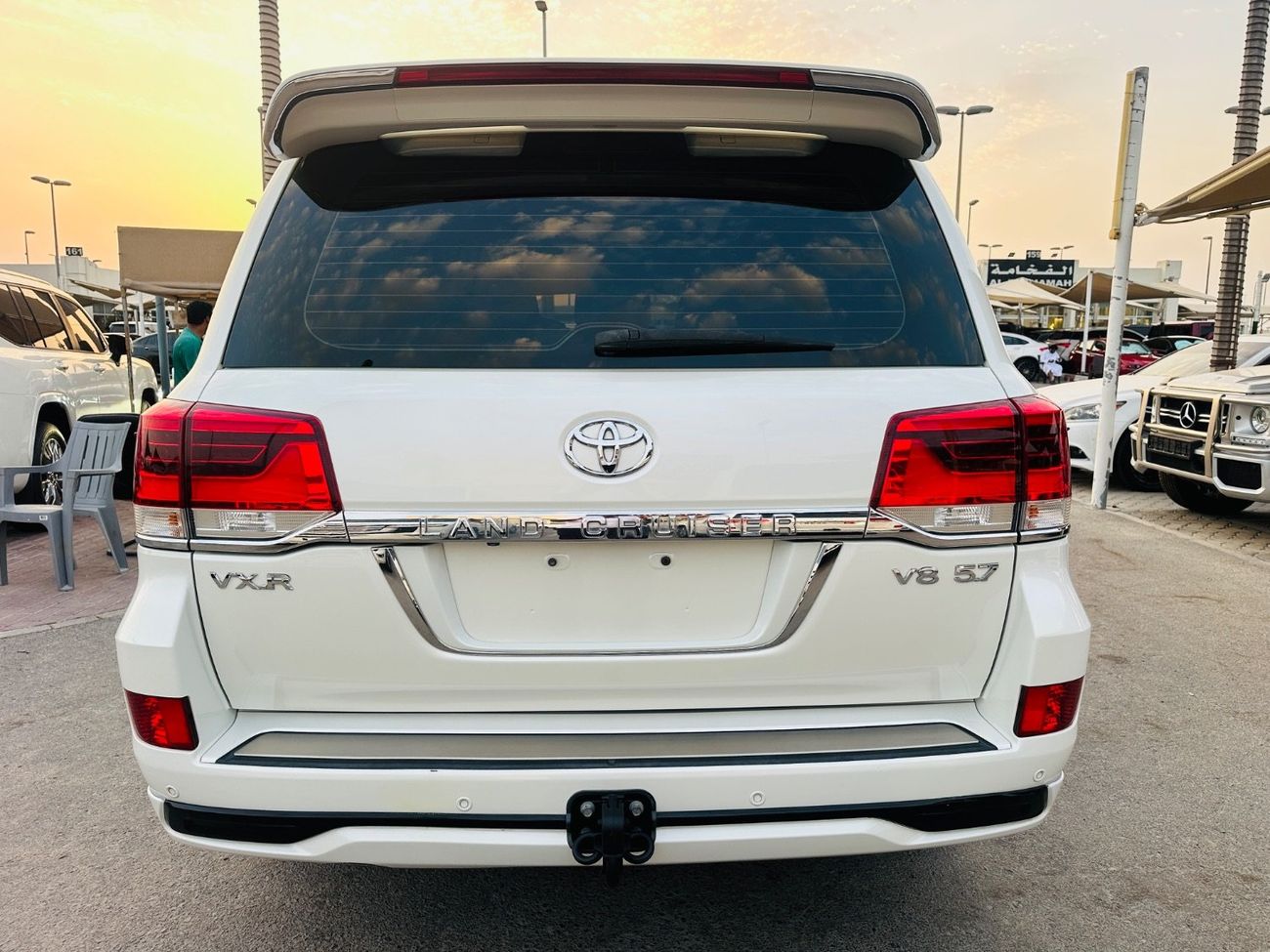 تويوتا لاند كروزر VXR